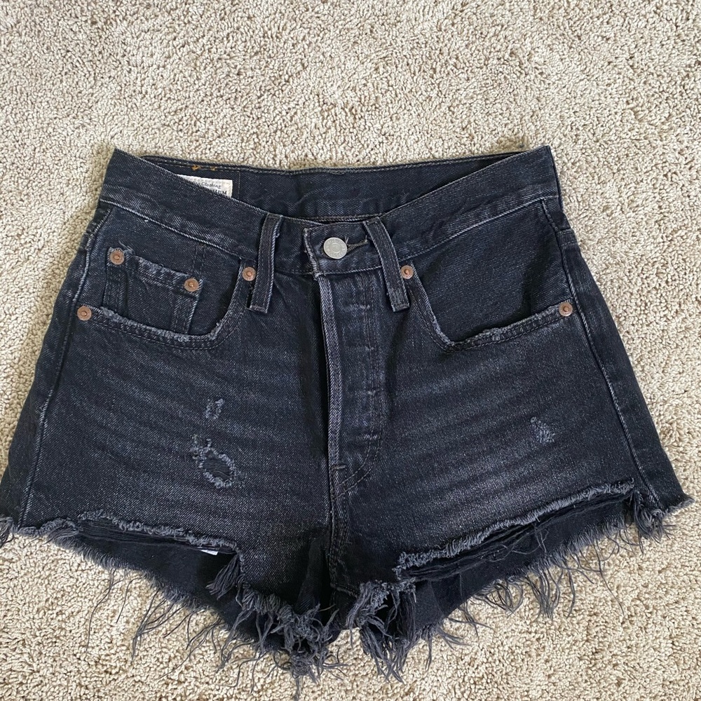 Levi’s 501 black shorts